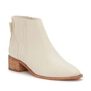 Leminda Bootie In New Cream
